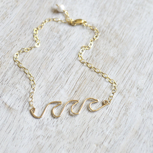 Triple Ocean Wave Anklet in Gold