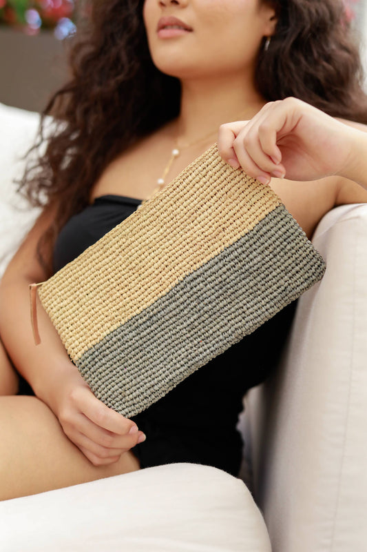 Stella Crochet Clutch