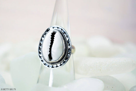 Cayden Cowry Ring